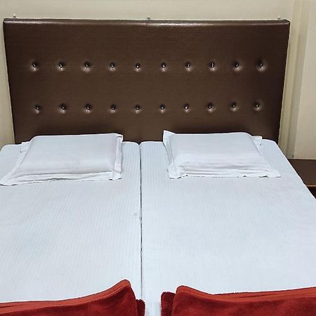 Hotel Avadh Balrampur Balrāmpur Exterior foto